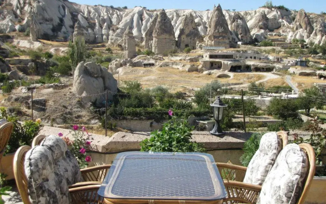 SOS Cave Hotel