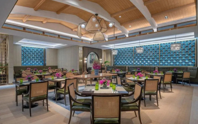 Solaire Resort North