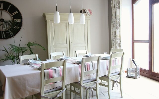House With 4 Bedrooms in Bertrix, With Enclosed Garden and Wifi