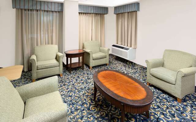 Super 8 by Wyndham Hattiesburg South