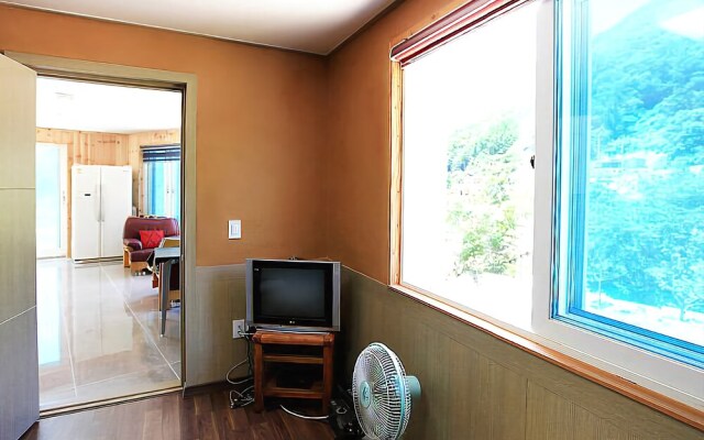 Gapyeong Heights 500 Pension & Campground