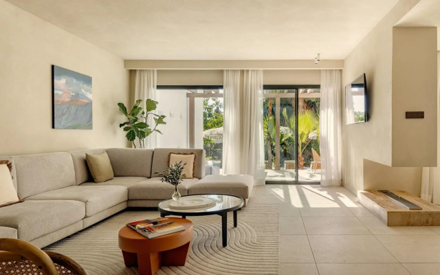 Anfitrión Villas & Suites