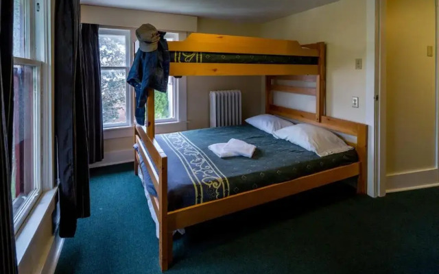 HI-Penticton Hostel