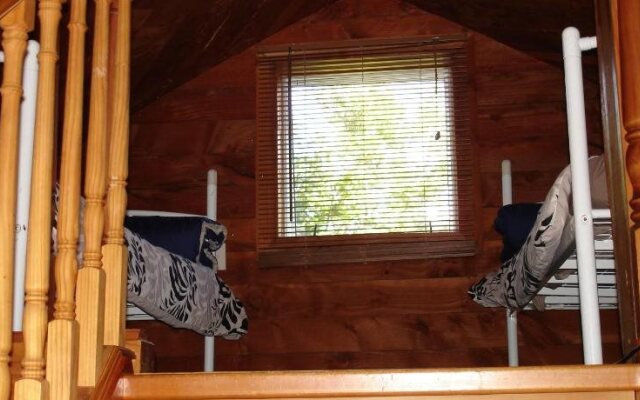 Alpine Holiday Apartments & Campground