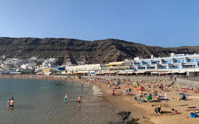Volver Beach Hostel