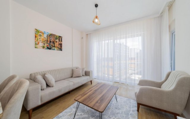 Remarkable Flat With Shared Pool in Kepez