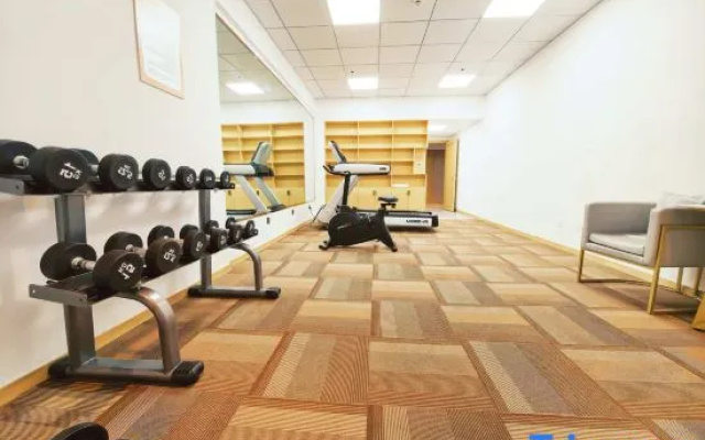 Vienna  International Hotel (Xingyi Jushan Avenue Branch) – Sports – Qianxinan