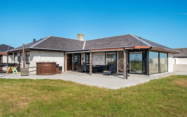 8 Person Holiday Home in Ulfborg