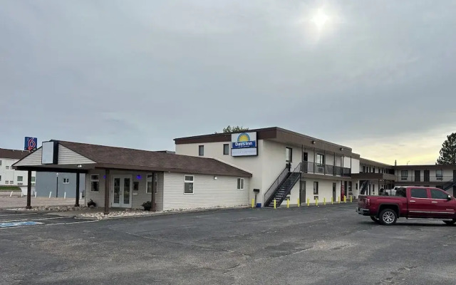 Days Inn by Wyndham Wheatland