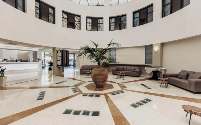 Malia Bay Beach Hotel & Bungalows