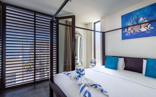Amazing Sea View Penthouse W/ Private Rooftop