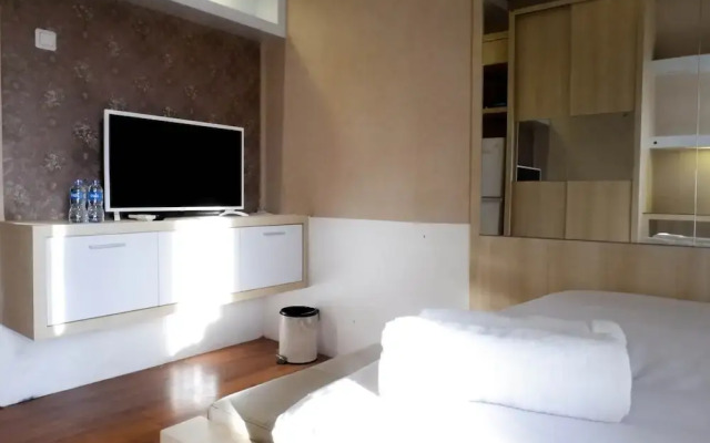 Calm And Relaxing Studio At Puri Mas Apartment