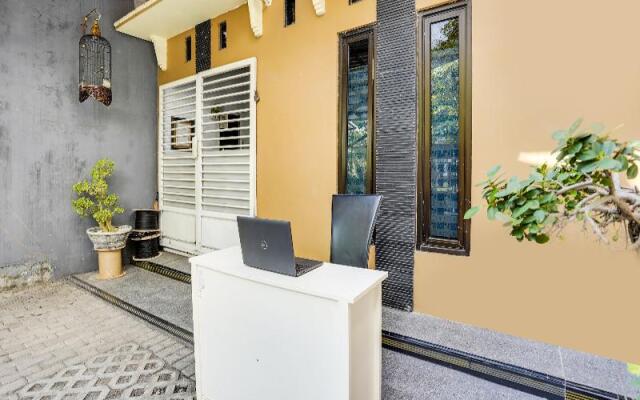 SPOT ON 91745 Rumah Kost Gresik Syariah