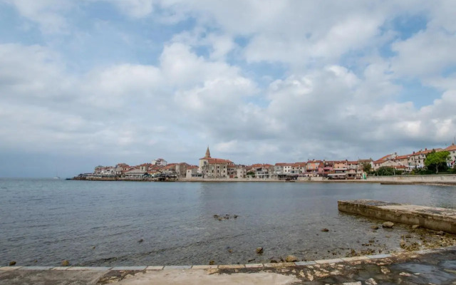 Bella Vista 2