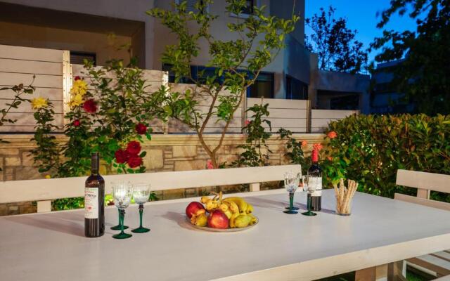 Vasili's Home - 5 Min from the City Ceter