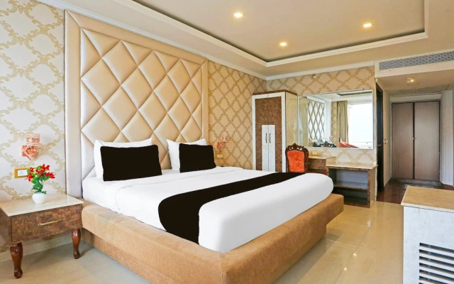 Stylish Room With Mesmerizing View Dharamshala