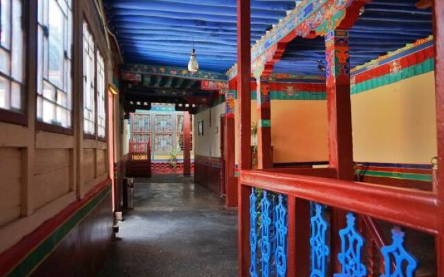 Lhasa Badacang Hotel