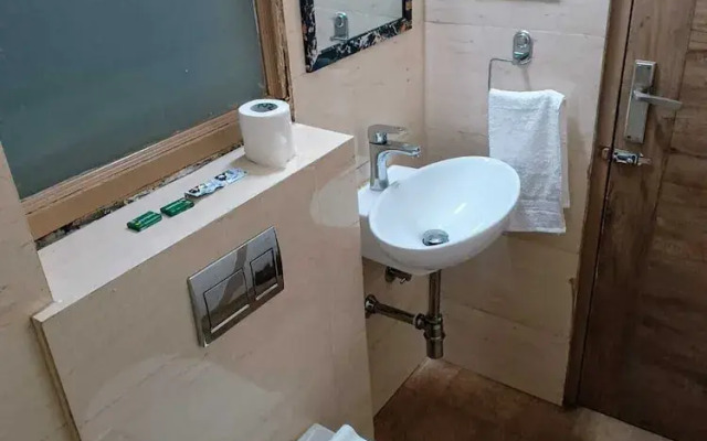 Soooper Hotel