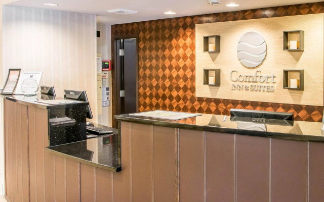 Comfort Inn & Suites