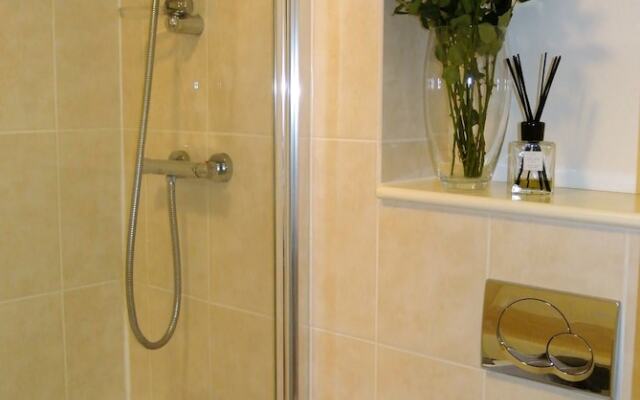 Approved Serviced Apartments - Delta Point