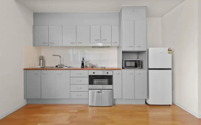 Modern 1-bed Apartment in Spring Hill