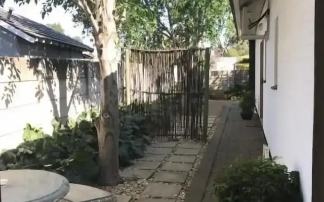 Simoni Guest House