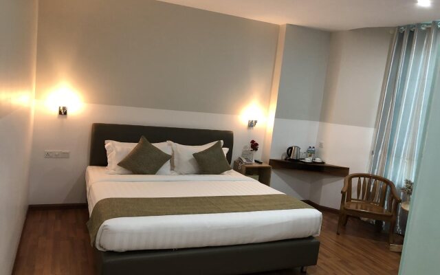 Gold Leaf Hotel