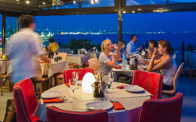 Tria Hotel - Special Class