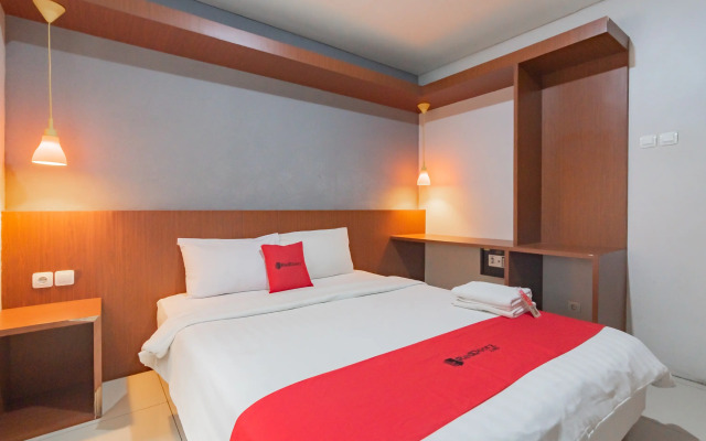 RedDoorz Plus @ Dago Pojok 3