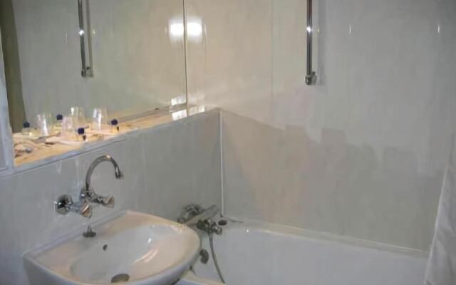 Brit Hotel Vallee du Lot