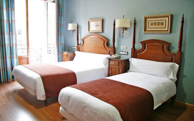 Hostales Victoria I Y II