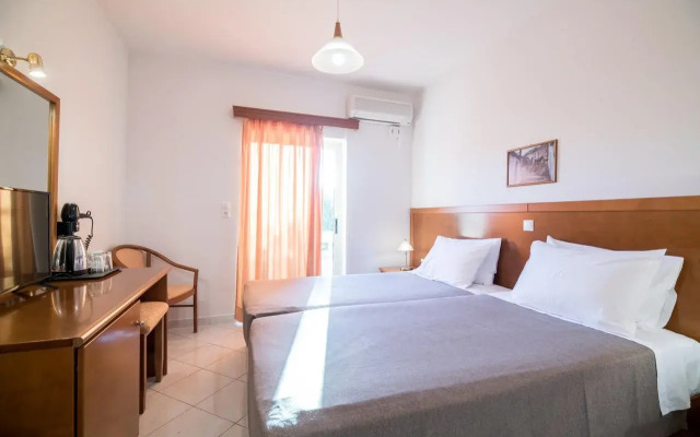 Hiona Holiday Hotel