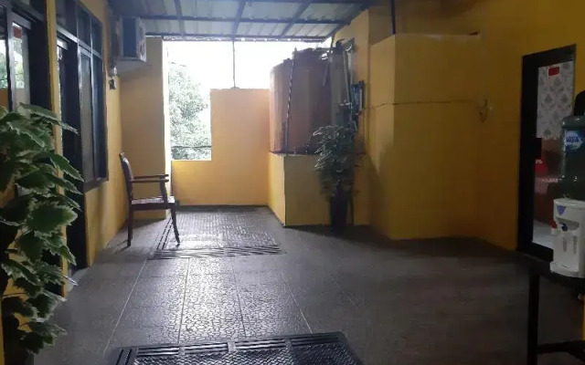 Corner Guest House by Oyo Rooms