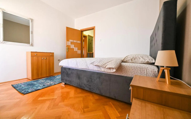 Norandvik Free Parking