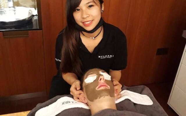 Ami Splendid Rooftop Garden