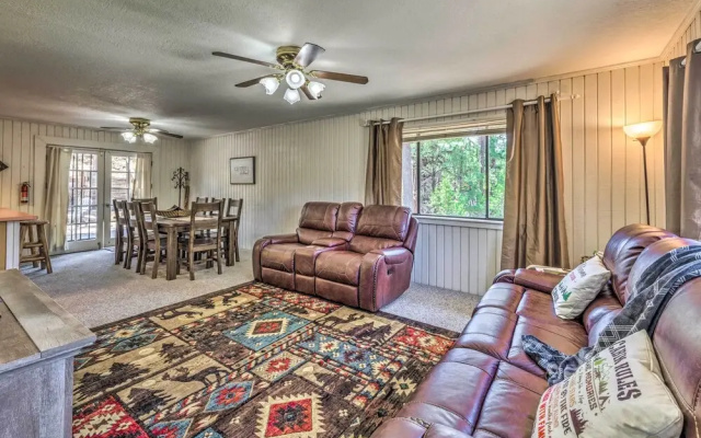 Relaxing Ruidoso Getaway w/ Spacious Deck!