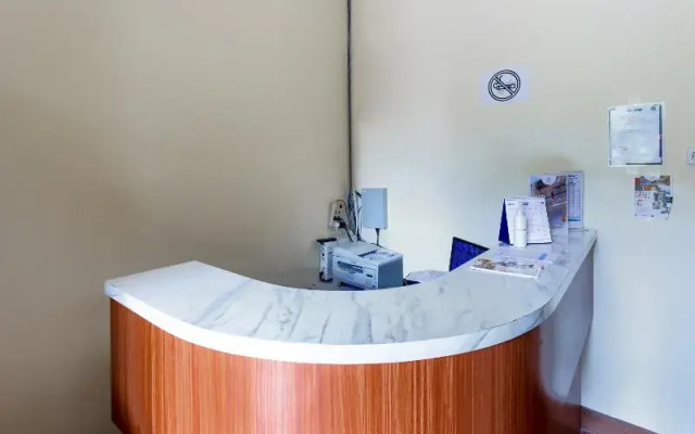 Point Inn by OYO Rooms
