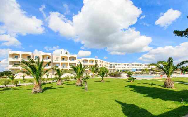 Sovereign Beach Hotel - All Inclusive