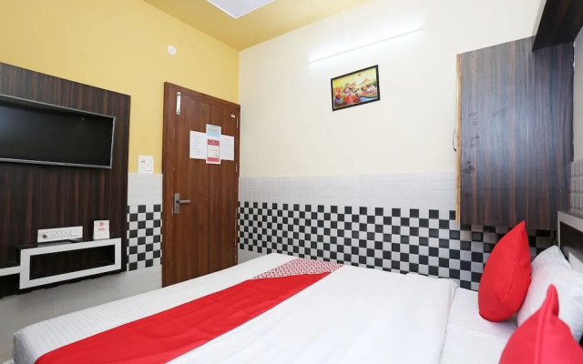OYO 30451 Hotel Yaduvanshi