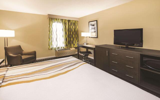 La Quinta Inn by Wyndham Waldorf