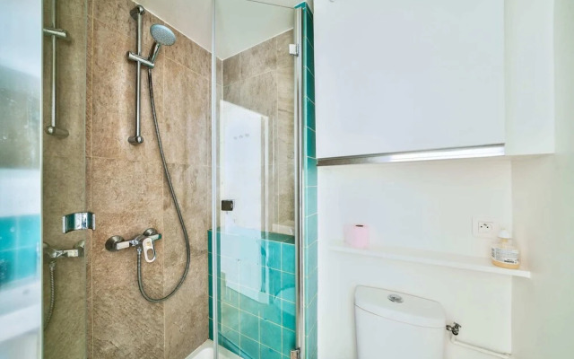 Charming 2 Room Apartment - Paris