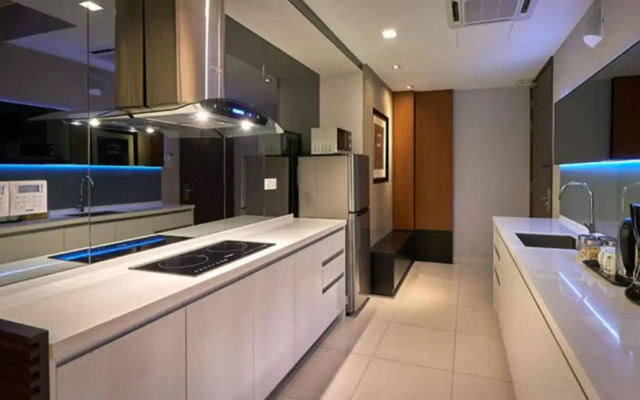 Maritime Luxury Suites