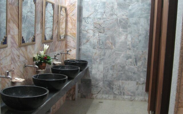 Ruean Thai Hotel