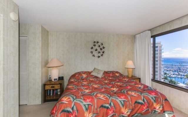 Discovery Bay 1602 1 Bedroom Condo