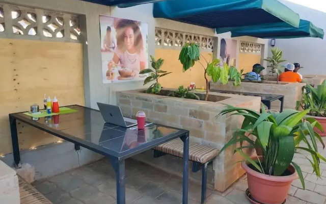 Lux Suites Tsavo Sunset Apartments