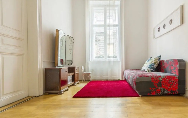 Fanesca Apartment