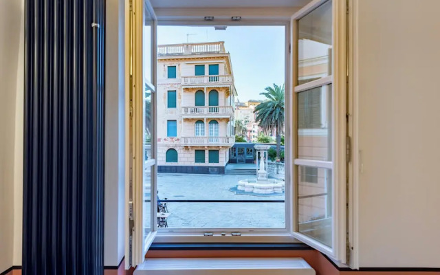Bright 2BR flat moments from the beach
