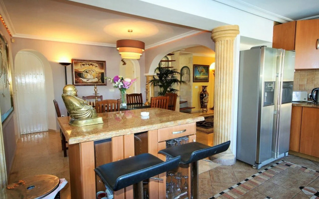 Stunning Puerto Banus Sea View Villa