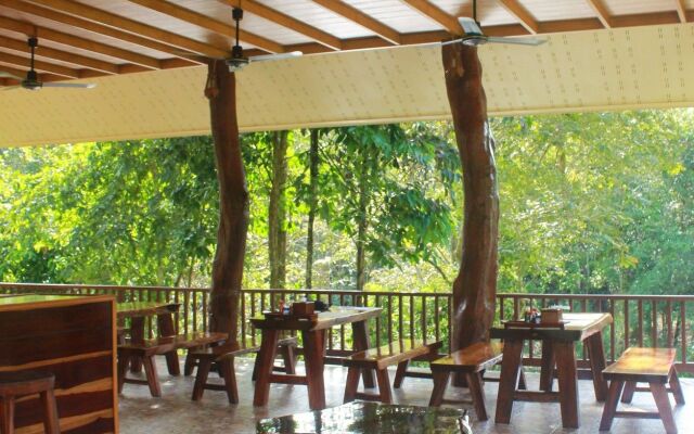 Khao Sok River Home Resort