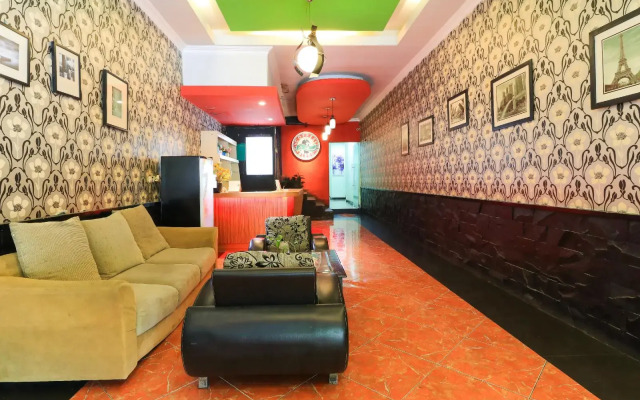 Labuana Homestay and Cafe Garden Makassar